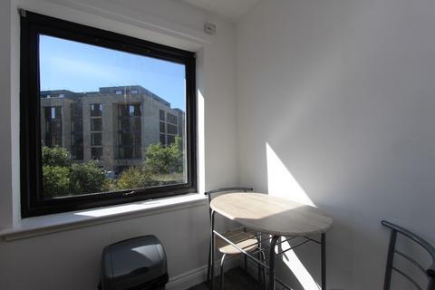 2 bedroom flat to rent, Terrars Croft, Newington, Edinburgh, EH8