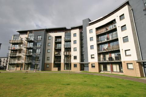 2 bedroom flat to rent, East Pilton Farm Crescent, Pilton, Edinburgh, EH5