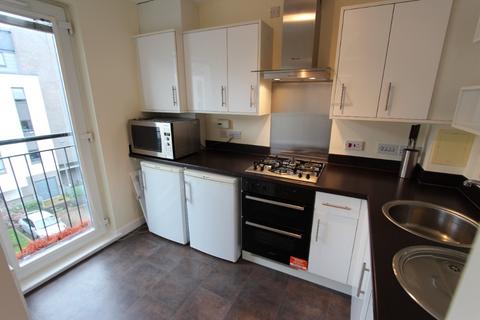 2 bedroom flat to rent, Colonsay Close, Granton, Edinburgh, EH5