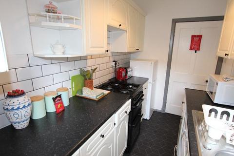 2 bedroom flat to rent, South Sloan Street, Leith, Edinburgh, EH6