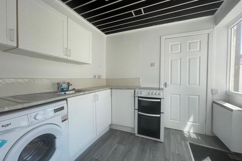 1 bedroom flat to rent, Hanbury Street, Ashton-on-Ribble, PR2