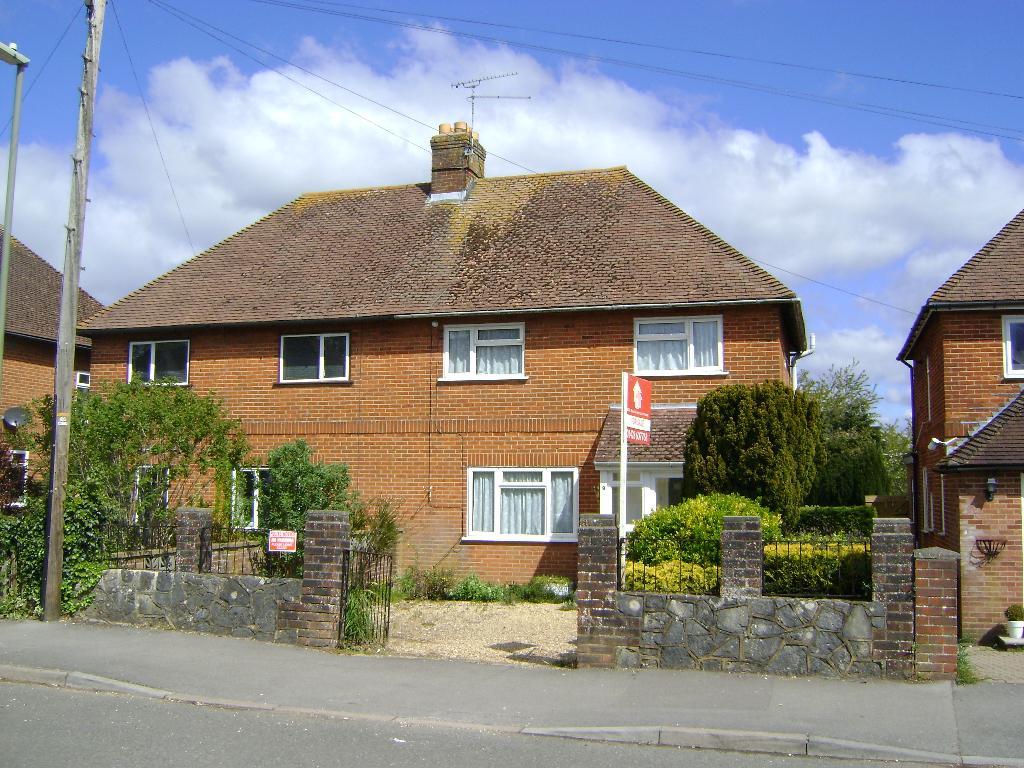 Cranford Road, Petersfield GU32 3 bed semidetached house £375,000