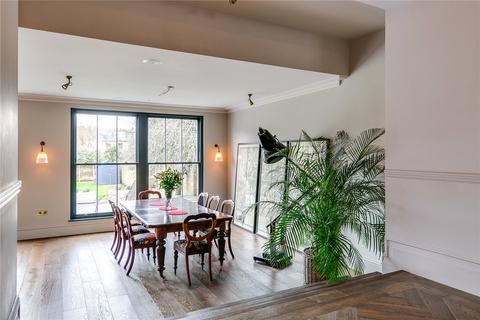 11 Carlton Road, London, W5 2AW