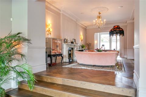 11 Carlton Road, London, W5 2AW