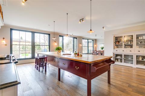 11 Carlton Road, London, W5 2AW