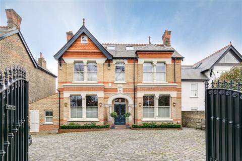 11 Carlton Road, London, W5 2AW