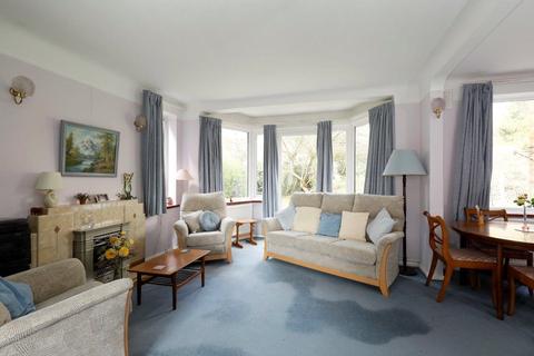 9a Carlton Road, New Malden, KT3 3AJ