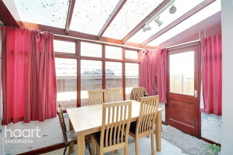32 Brecon Chase, Minster On Sea, Sheerness, ME12 2HX
