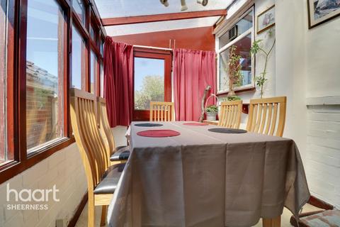 32 Brecon Chase, Minster On Sea, Sheerness, ME12 2HX