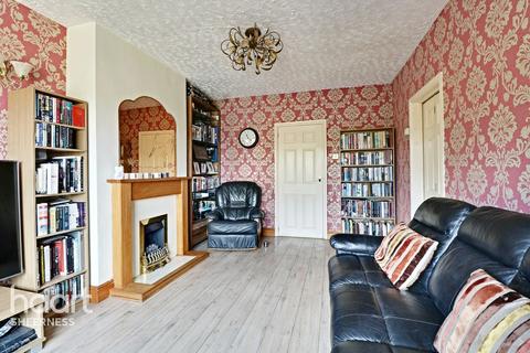32 Brecon Chase, Minster On Sea, Sheerness, ME12 2HX
