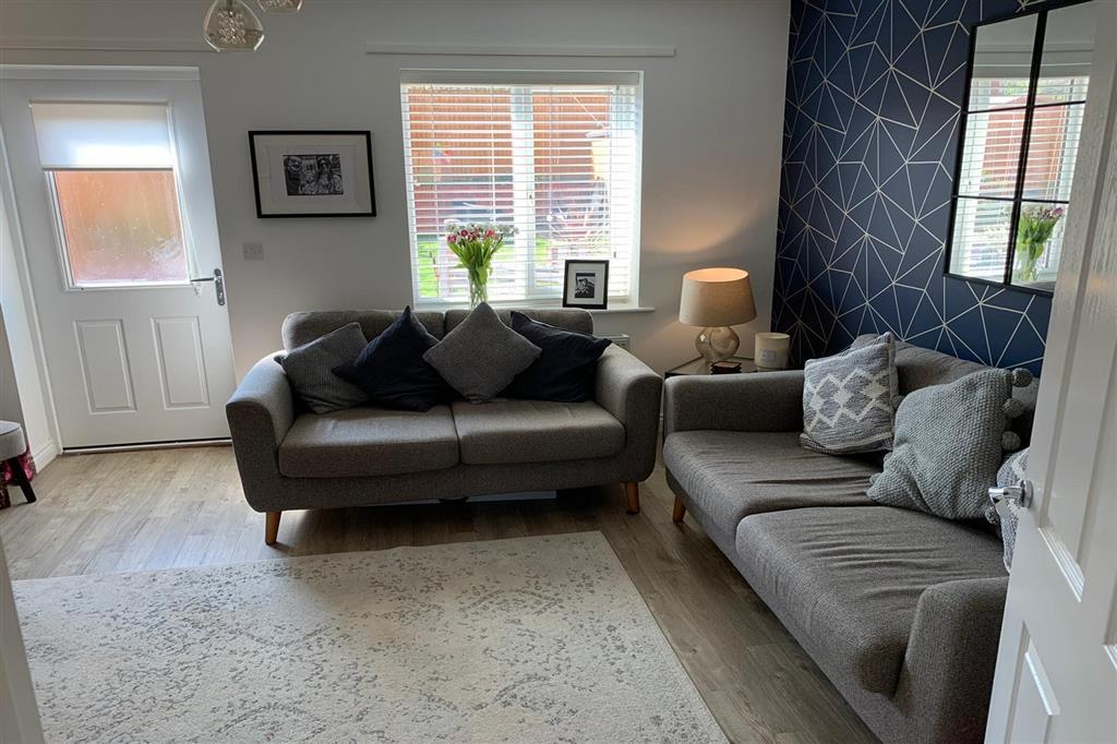 Lounge Shot 4