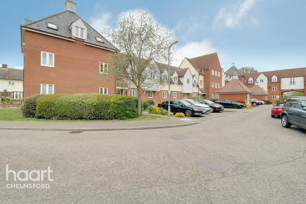 Melba Court, Chelmsford 2 bed apartment £210,000