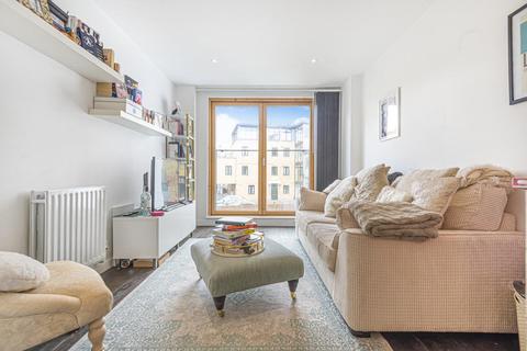 115 Wingate Square, London, SW4 0AN