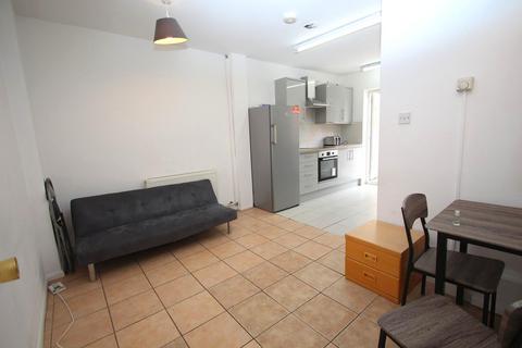undefined, Mount Pleasant Road, New Malden KT3