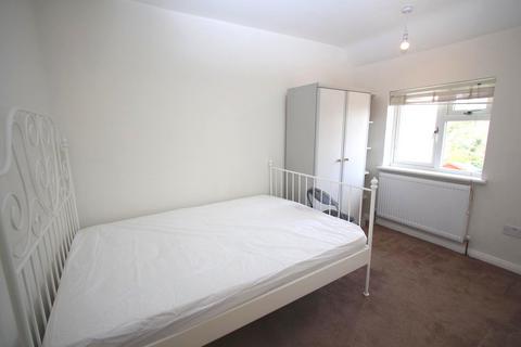 undefined, Mount Pleasant Road, New Malden KT3