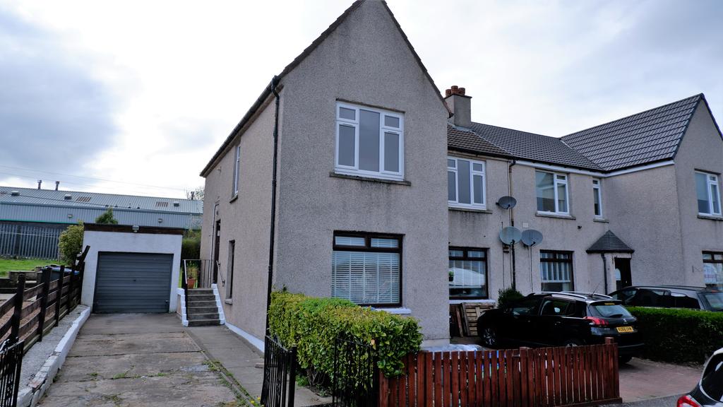 Commercial Road, Barrhead G78 3 bed apartment £95,000