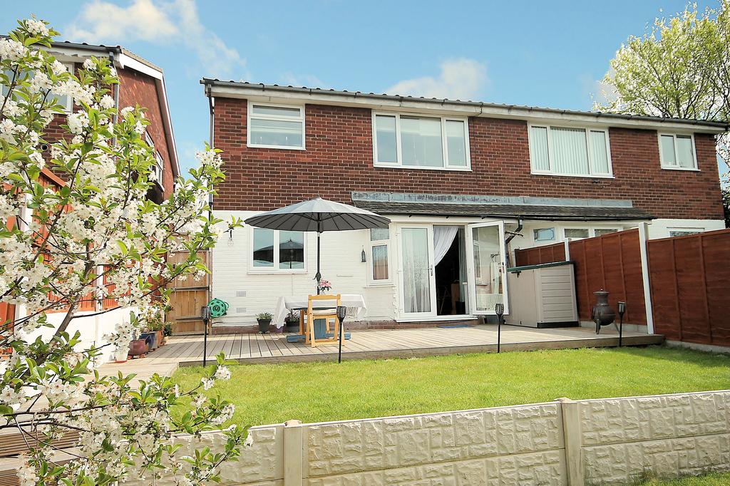 Sycamore, Wilnecote, Tamworth, B77 5HB 2 bed apartment £129,000