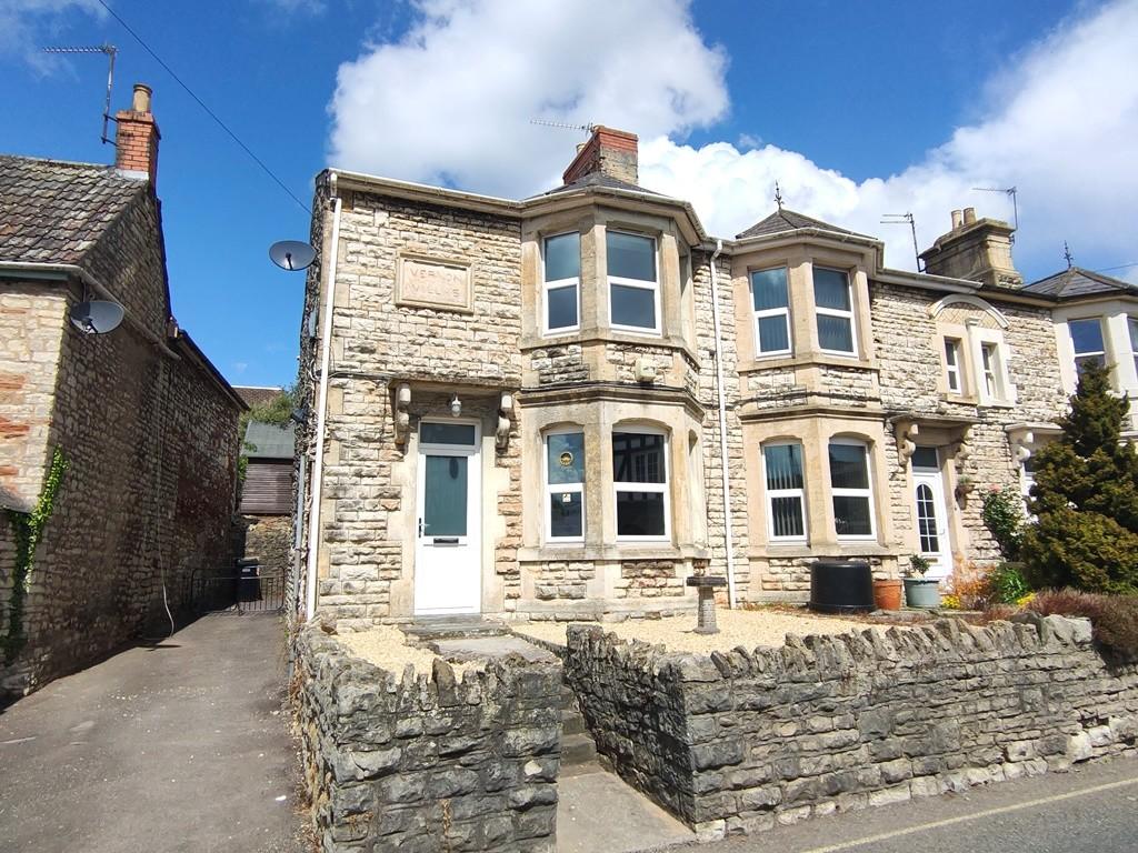 High Street, Midsomer Norton 2 bed end of terrace house £239,995