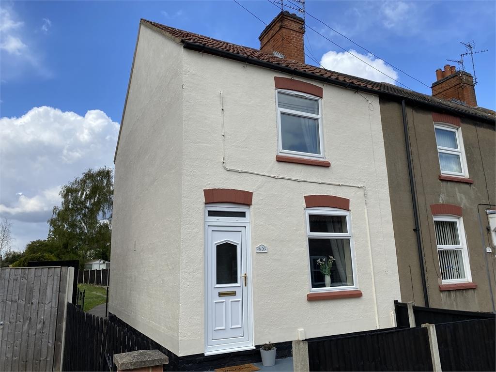 Pinfold Lane, Balderton, Newark, Nottinghamshire. 3 bed end of terrace