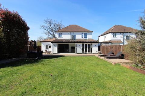 31 Garratts Lane, Banstead, SM7 2EA