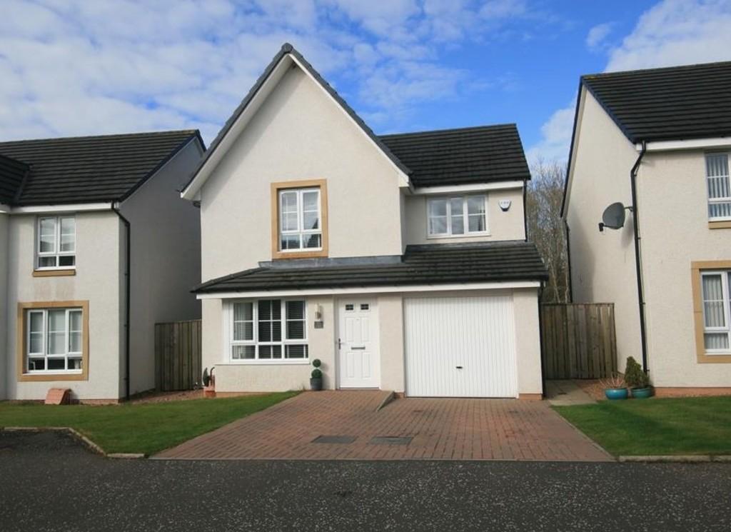 Lang Gardens, Bathgate 3 bed detached house £228,000