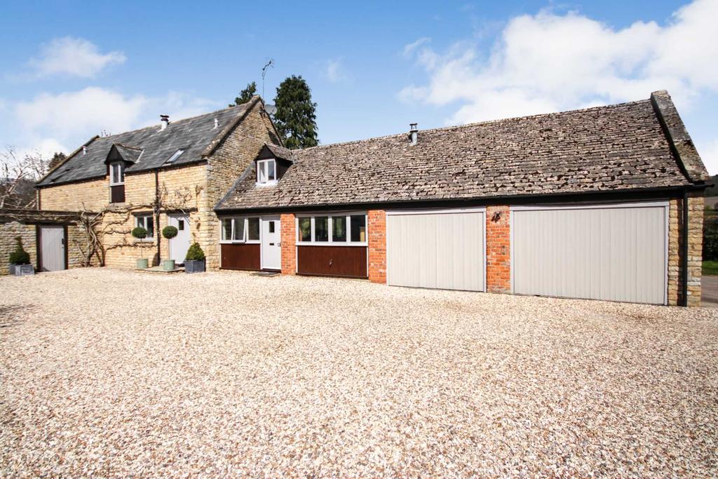 Vicarage Lane, Long Compton, South... 4 bed detached house £835,000