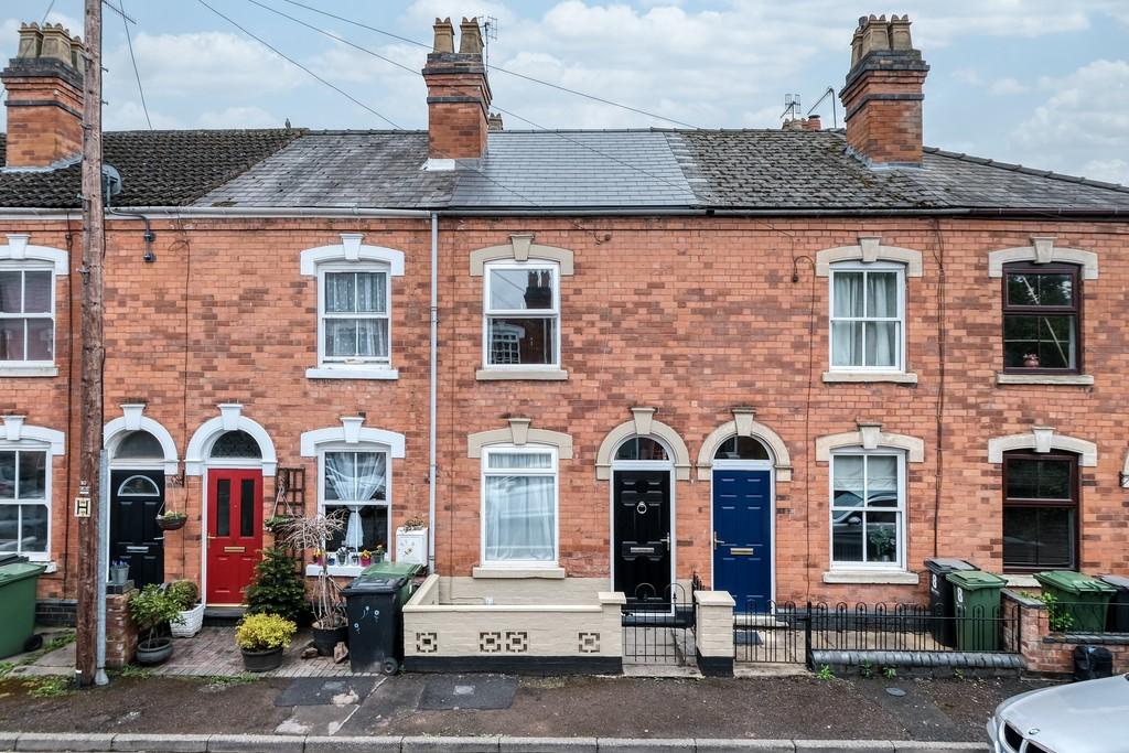 Prince Rupert Road, Worcester, WR5 1AF 2 bed terraced house £175,000