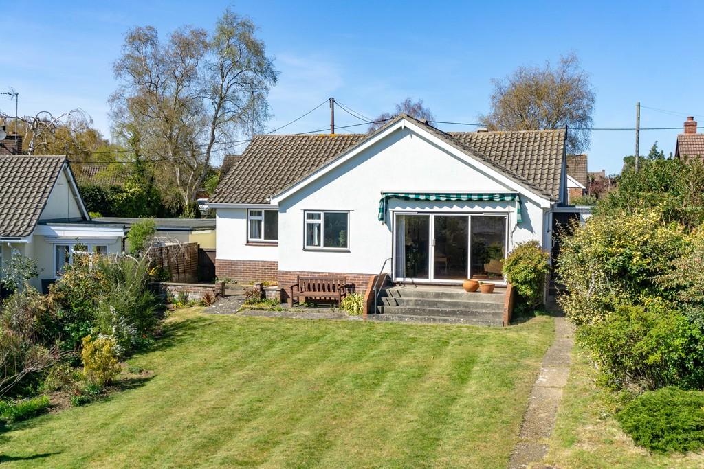Through Duncans, Woodbridge, IP12 4EA 3 bed detached bungalow £565,000