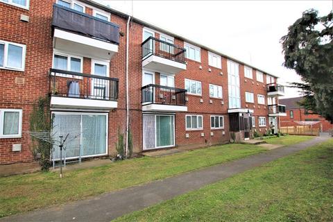 84 Cheviot Road, Slough, SL3 8UA