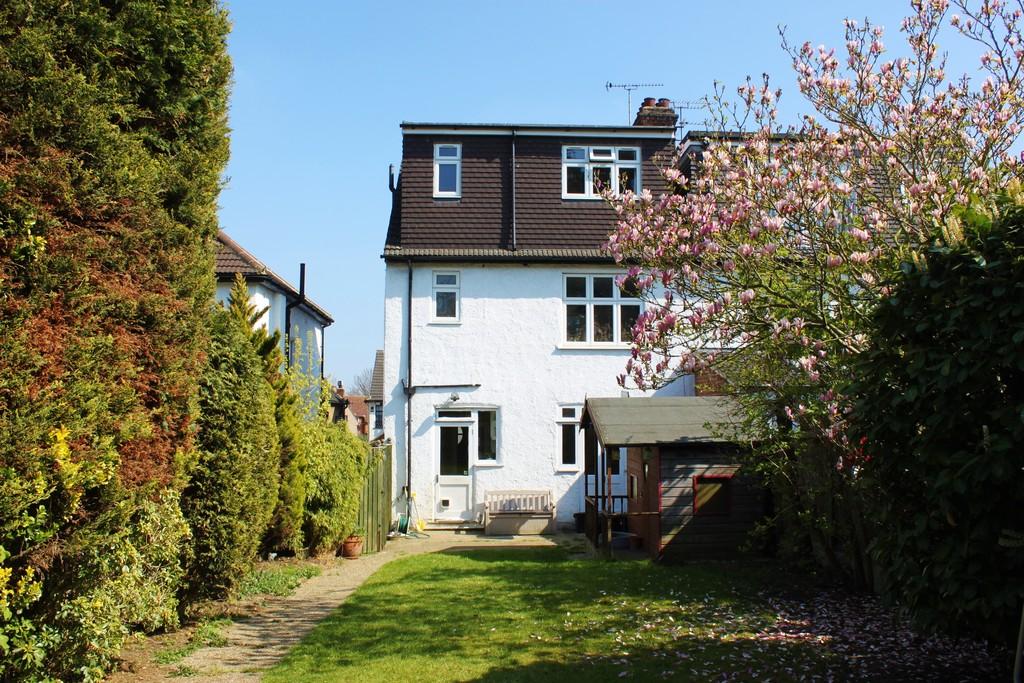 St. Barnabas Road, Woodford Green 4 bed semidetached house £700,000