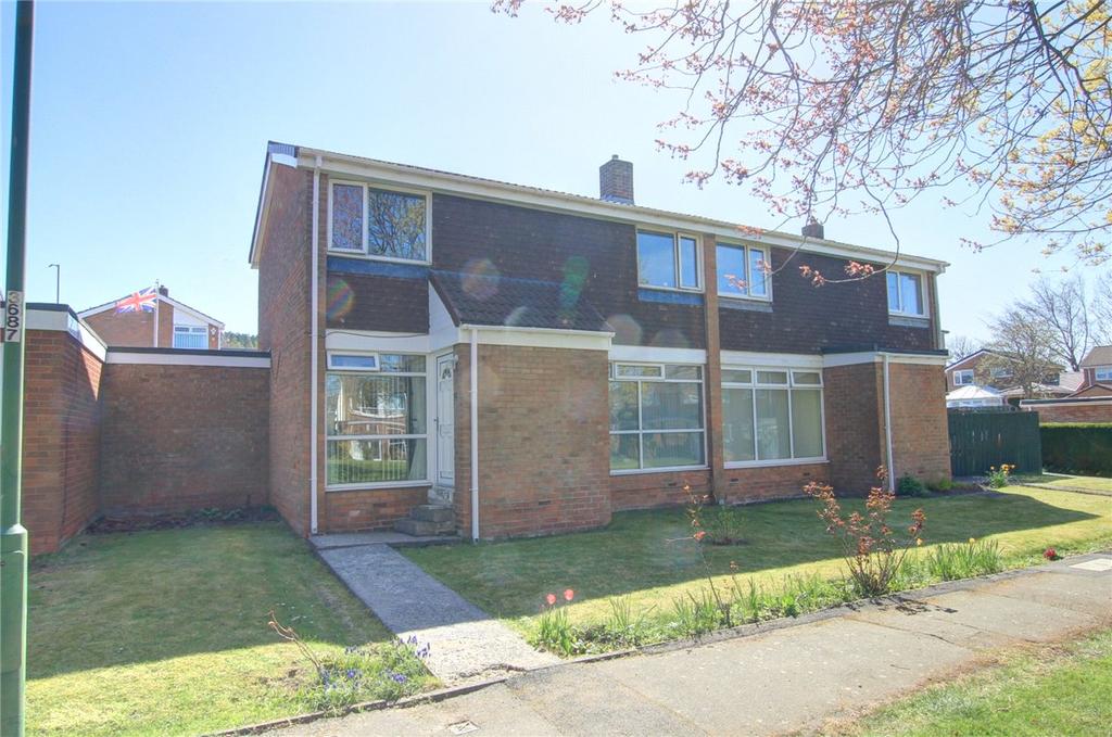 Bryans Leap, Burnopfield, Newcastle upon Tyne, NE16 3 bed semidetached
