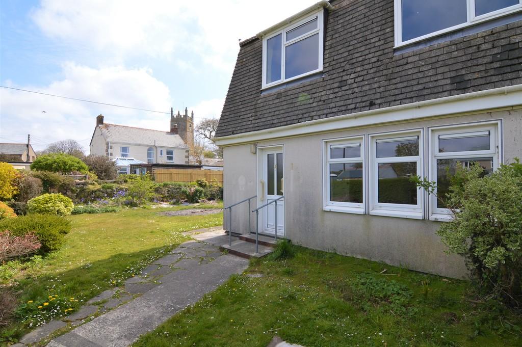 Sithney, Helston 3 bed semidetached house £125,000