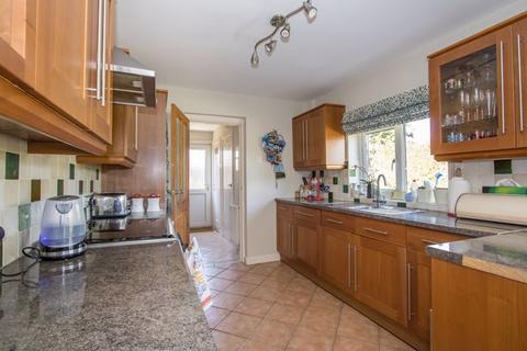 31 Britten Road, Penarth, CF64 3QJ