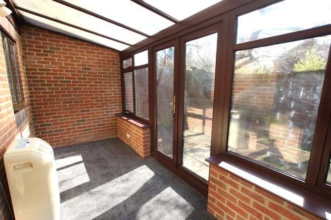 77 Woodfall Drive, Dartford, DA1 4TN