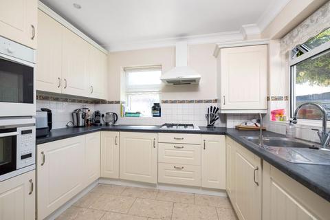 11 Alexander Close, Sidcup, DA15 8QY