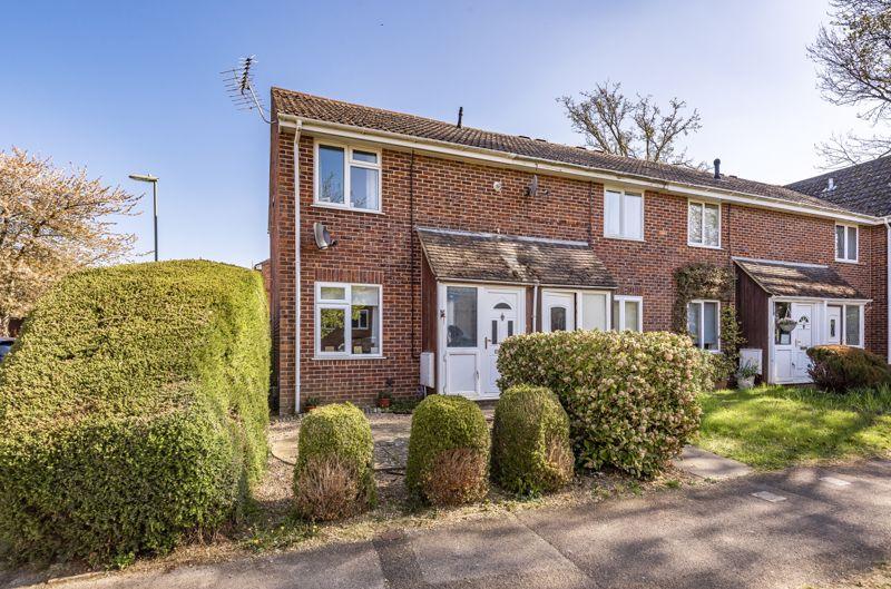Ambleside, Botley, SO30 2NT 3 bed end of terrace house £260,000