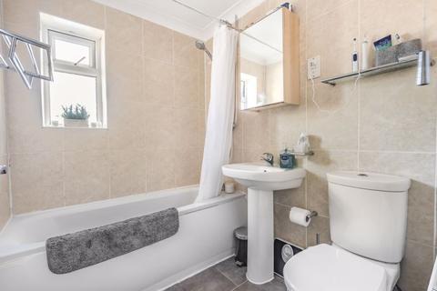 53 Ambleside, Botley, Southampton, SO30 2NT