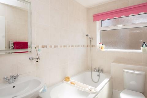 23 Roman Way, St Margarets At Cliffe, Dover, CT15 6AH