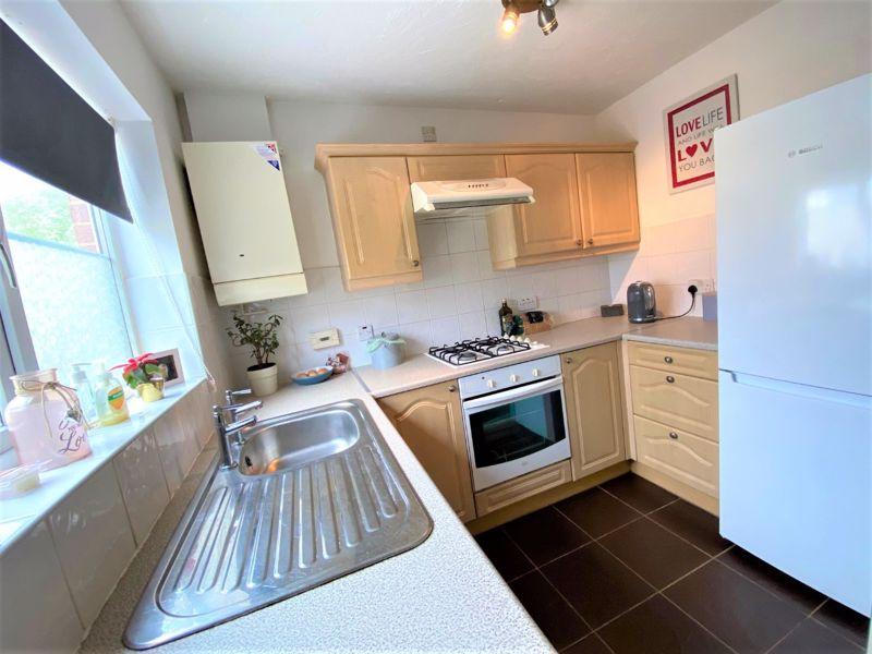 Whinberry Way, Westfield Park, Cardiff, CF5 4QU 2 bed terraced house