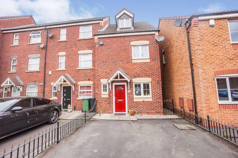 Anchor Drive, Tipton 3 bed end of terrace house £190,000