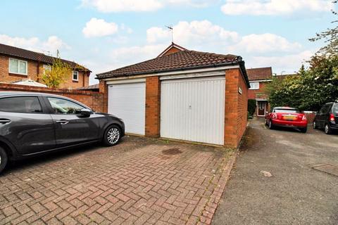 88 Leybourne Crescent, Wolverhampton, WV9 5QG