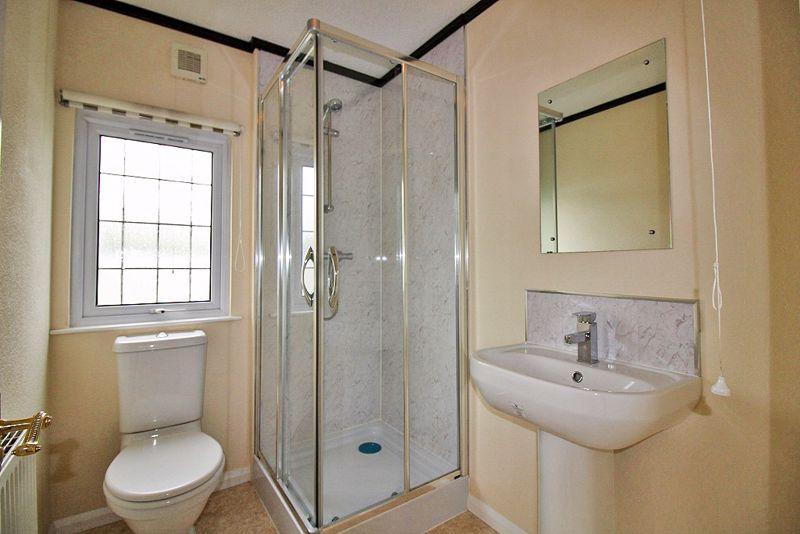 Cosford Park, Albrighton 2 bed park home £160,000
