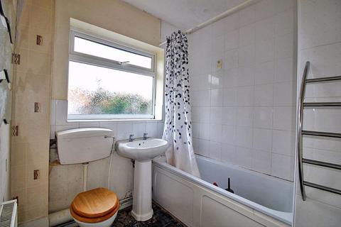 136 Deans Road, Eastfield, Wolverhampton, WV1 2BA
