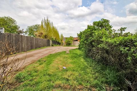 136 Deans Road, Eastfield, Wolverhampton, WV1 2BA