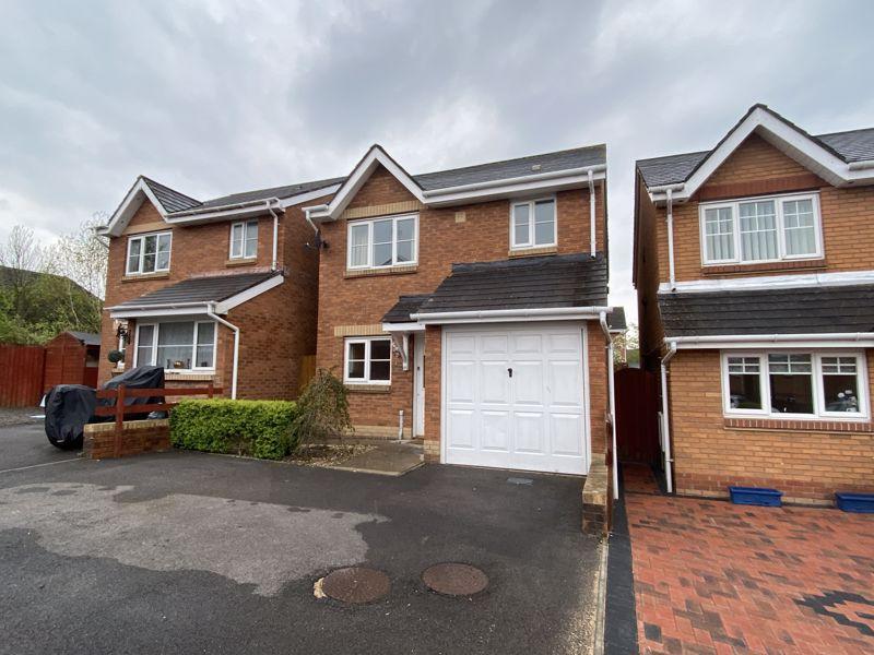 65 Llys Pentre, Broadlands, Bridgend... 3 bed detached house £245,000