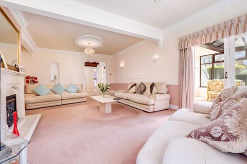 9 Applecross, Four Oaks, Sutton Coldfield, B74 2RD