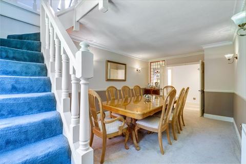 9 Applecross, Four Oaks, Sutton Coldfield, B74 2RD