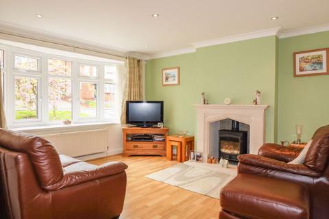 28 Whitethorn Crescent, Sutton Coldfield, B74 3SB