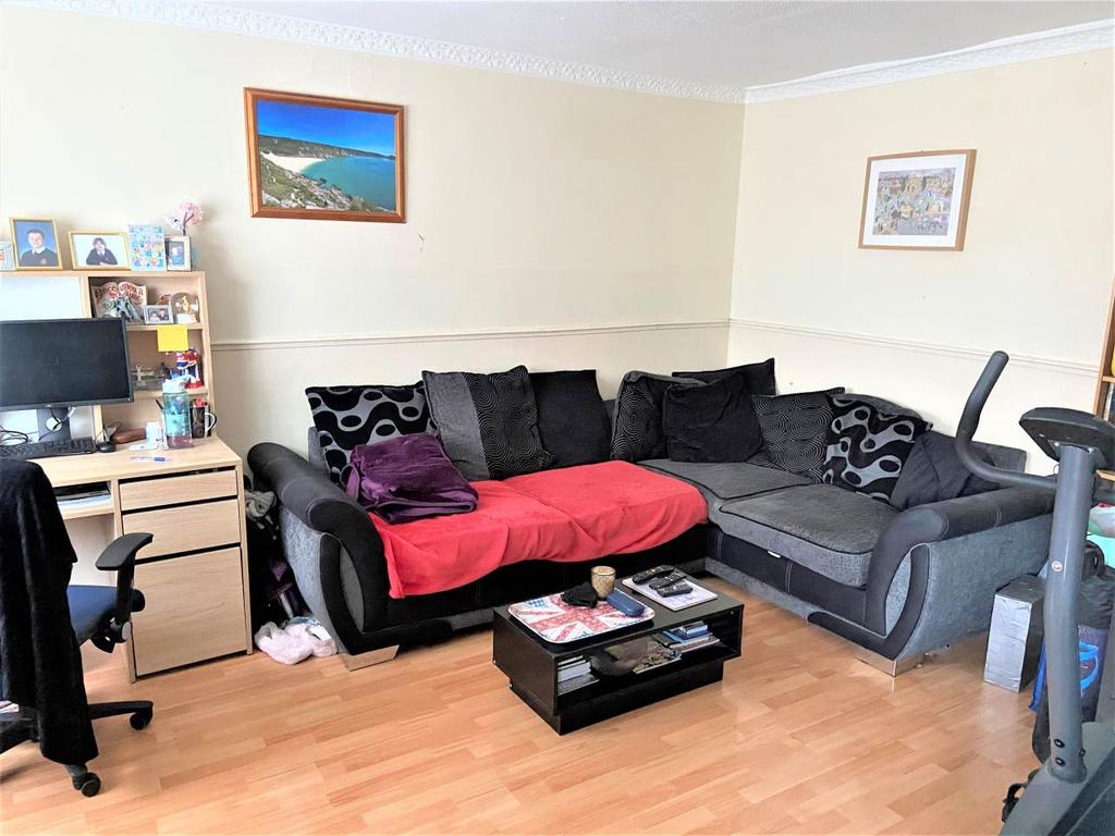 Maisemore, Yate, 3 bed house £225,000