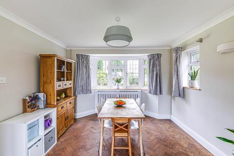 52 Glebe Hyrst, South Croydon, CR2 9JF